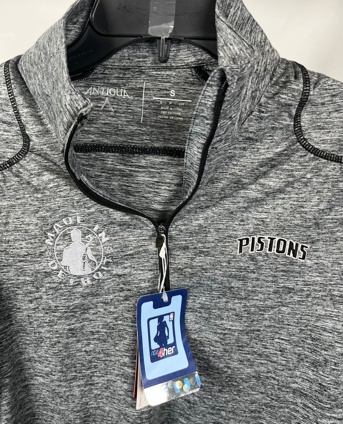 NEW (1 of 1) Ladies Silver MID Grey 1/4 Zip - SMALL